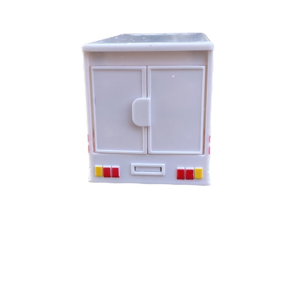 ⚜️Toy Car: Fire Dept Ambulance Truck! NWT! - Picture 4 of 5